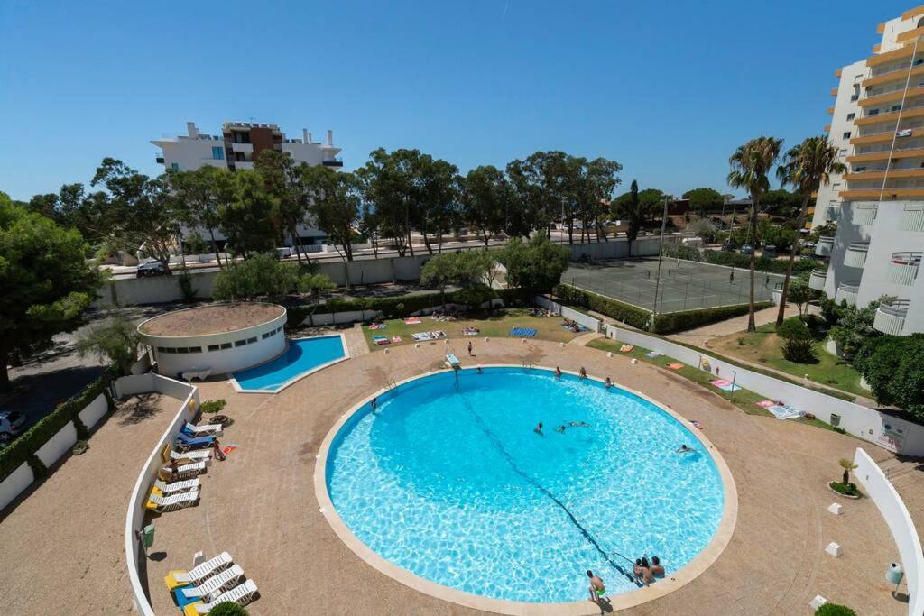 Front Beach Apartment Portimão Exteriör bild
