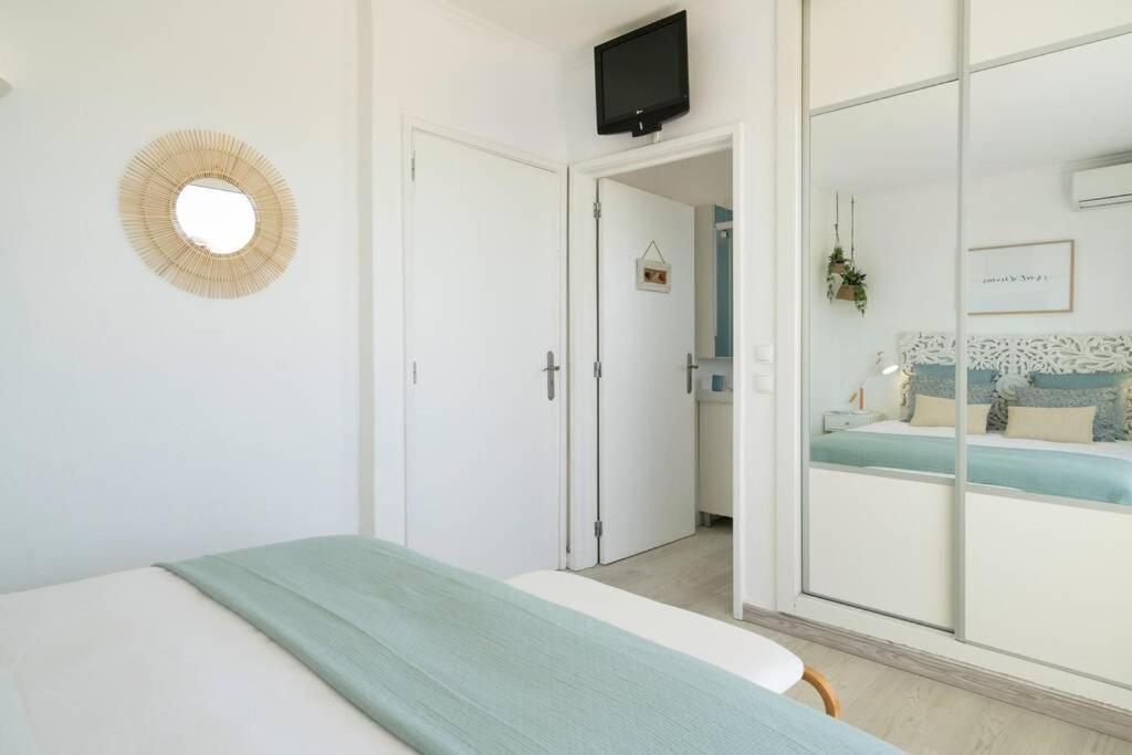 Front Beach Apartment Portimão Exteriör bild
